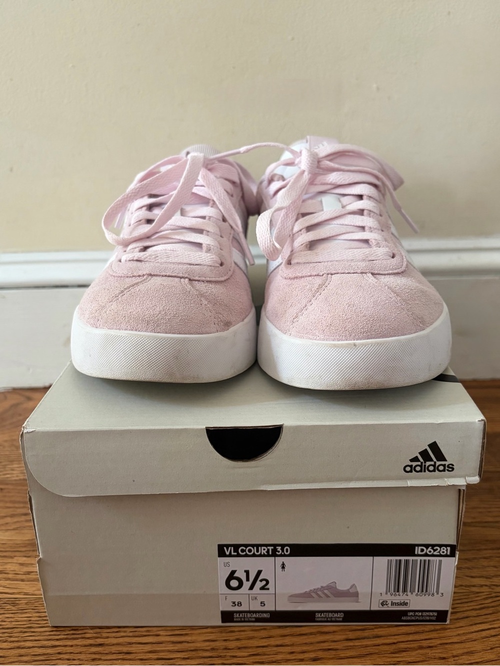 Adidas Women's Suede Casual Sneakers - Light Pink sz 6.5 - Picture 2 of 7